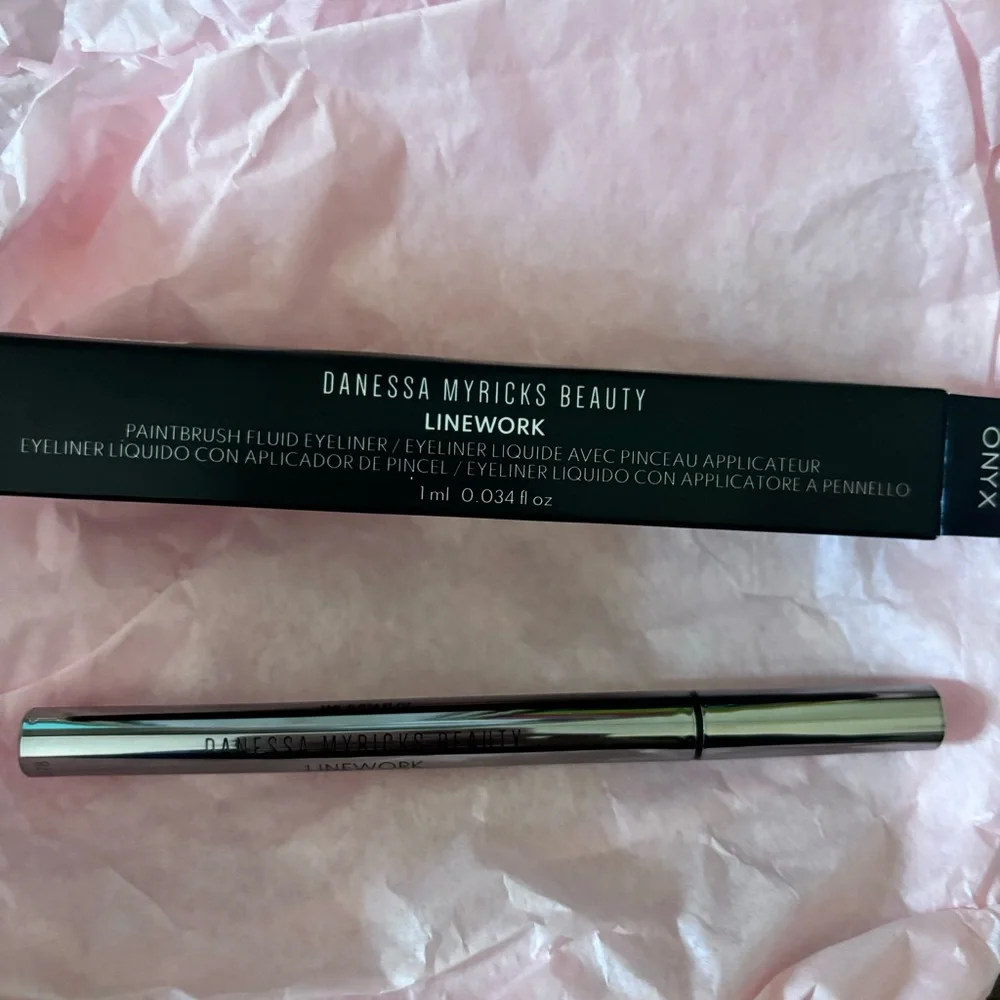 💝NIB Danessa Myricks Beauty Onyx Eyeliner💝